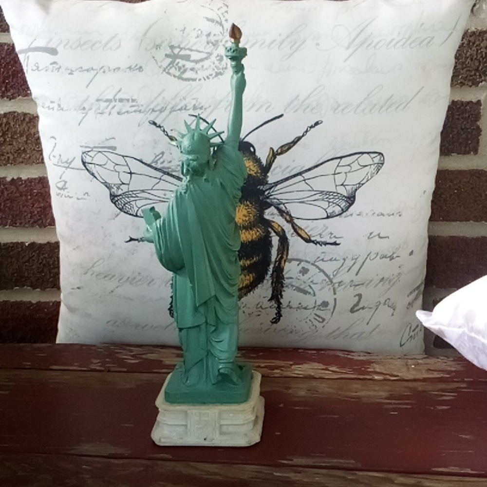 Statue of Liberty 11" figure 1984 signed - made in USA!! - Picture 6 of 8
